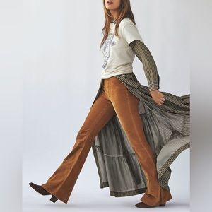 Free People Flare Jeans 🌻